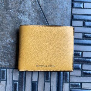 Michael Kors Men`s Cooper Pebbled Leather Billfold Wallet With Passcase